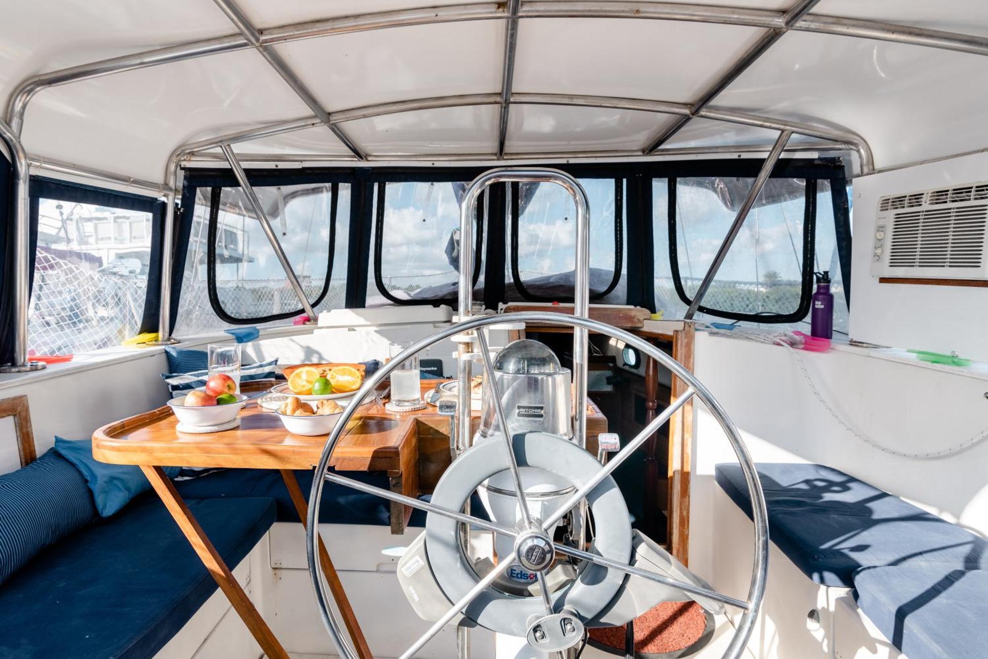Walk Barefoot To Beach! Two Bathrooms! Entire Private Sailboat *