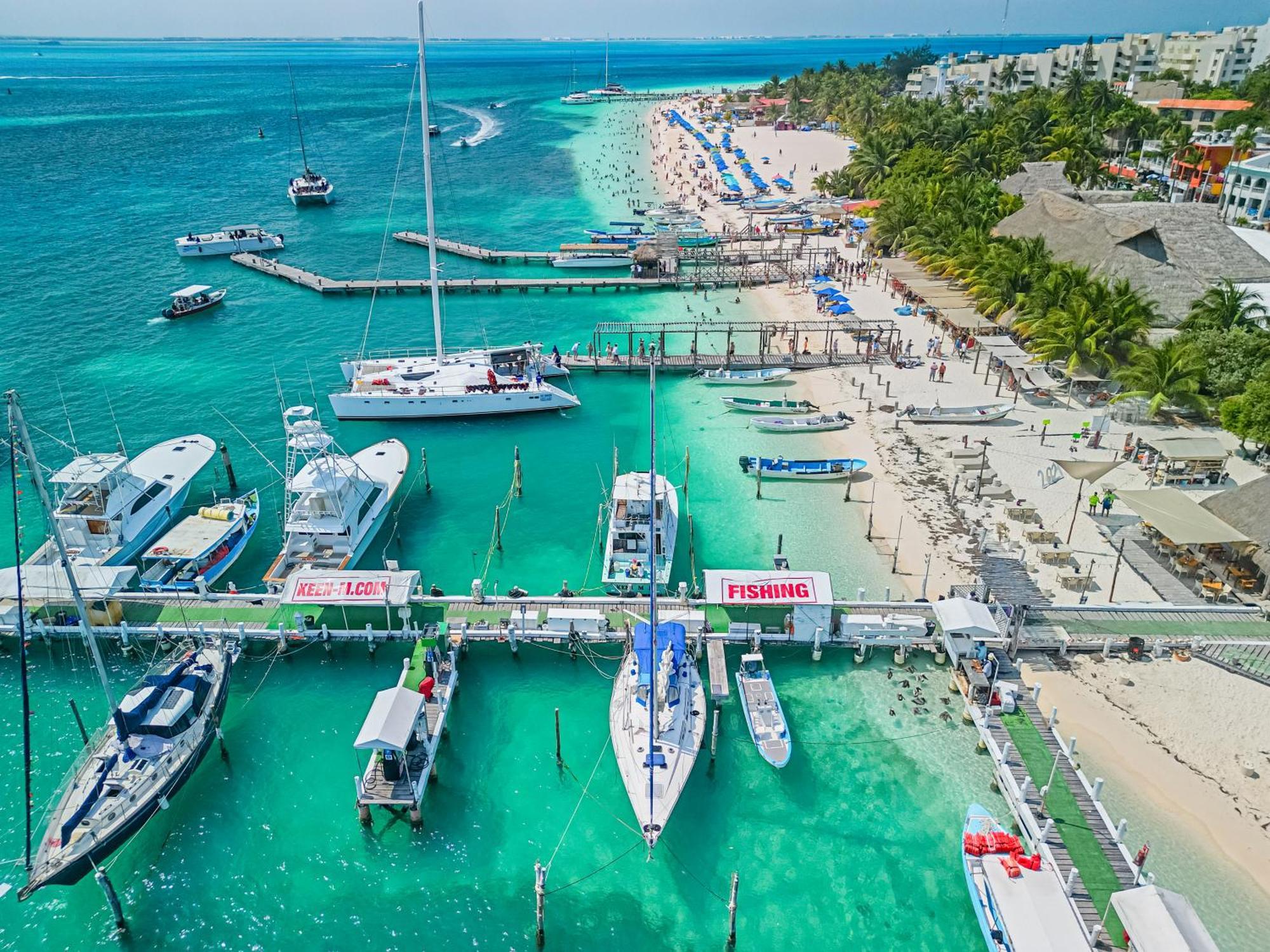 Walk Barefoot To Beach! Two Bathrooms! Entire Private Sailboat